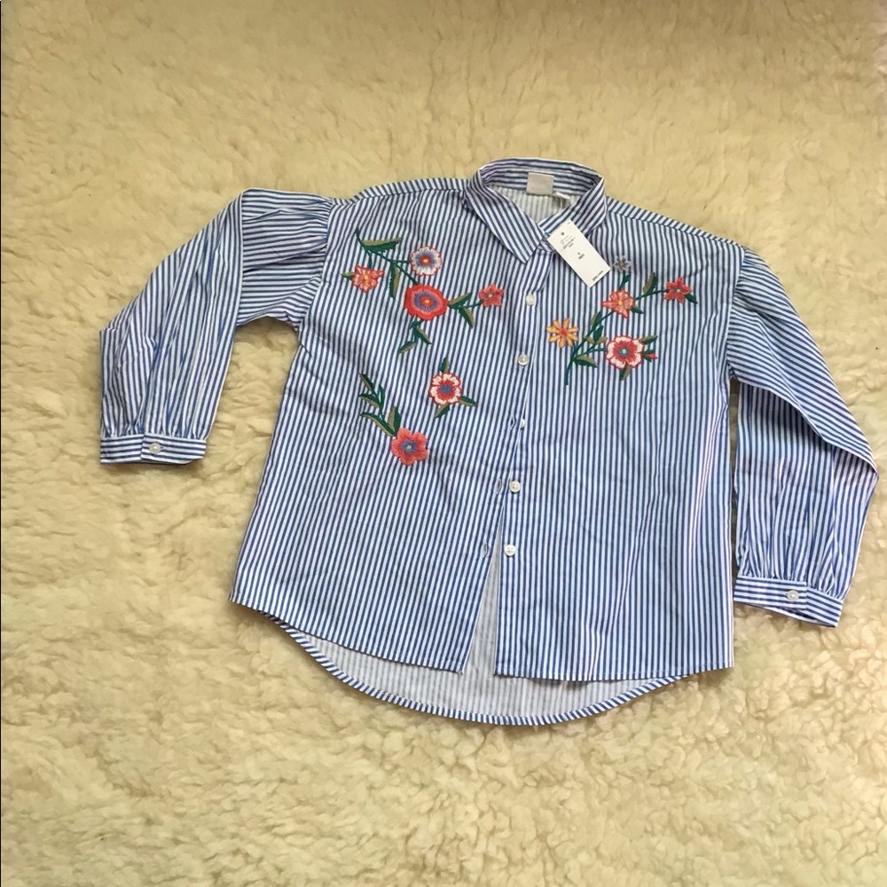 Gap button down shirt